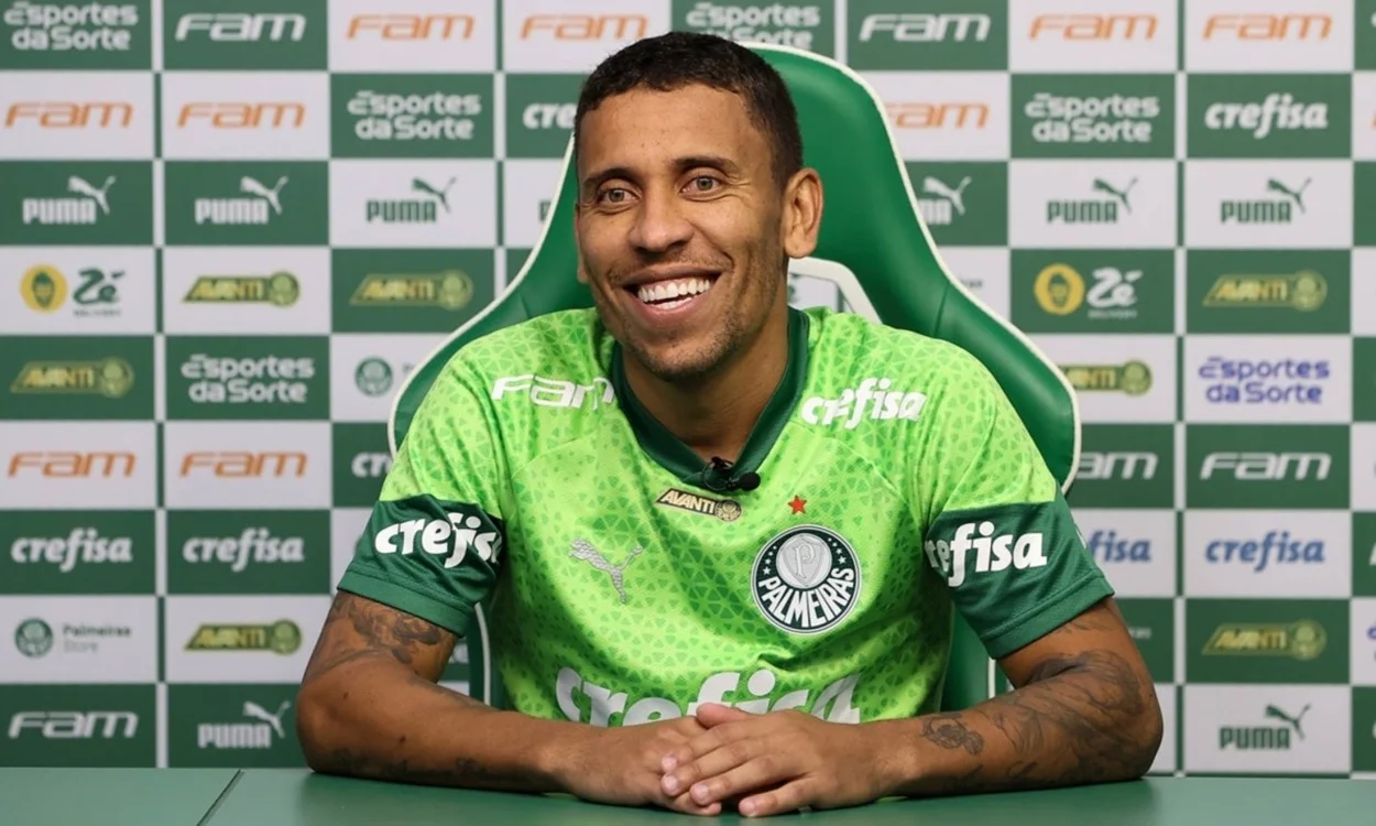 Marcos Rocha chega ao Grêmio