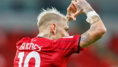 Após fim da novela com Grêmio, Róger Guedes brilha com dois gols pelo Al-Rayyan Róger Guedes pelo Al-Rayyan; saiba mais