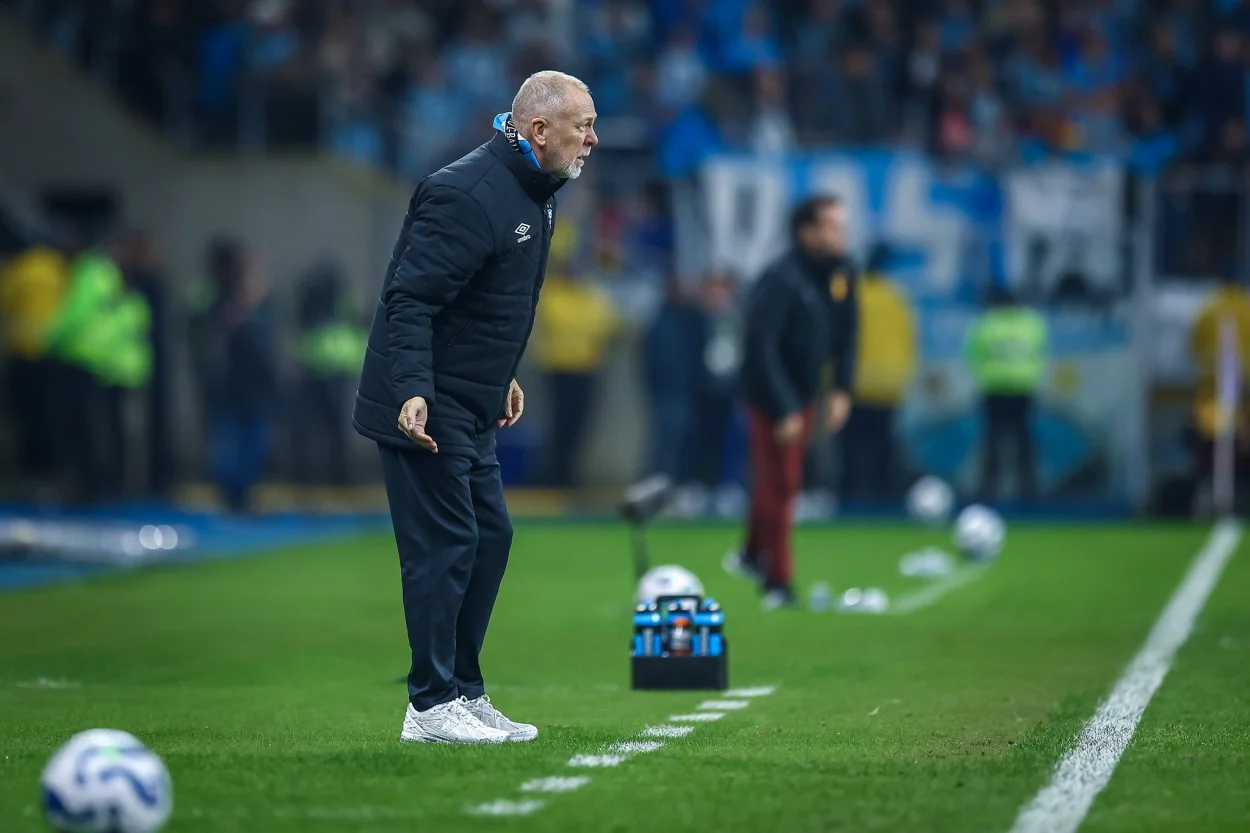 Técnico Mano Menezes fracassa no Grêmio