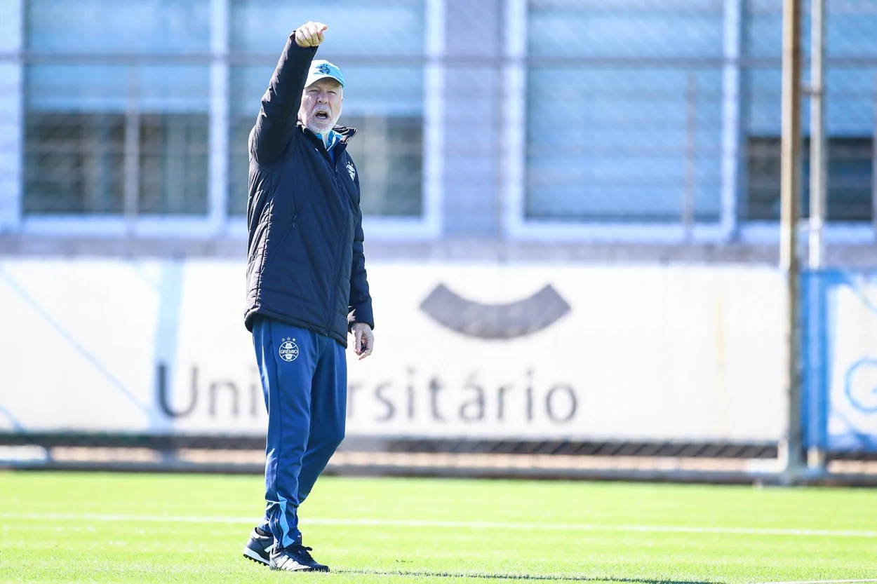 Mano Menezes pelo Grêmio