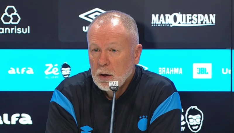 Mano Menezes , treinador do Grêmilo em coletiva de imprensa após a derrotar 1x0 para o Sport Recife. Foto: YouTube/GZH