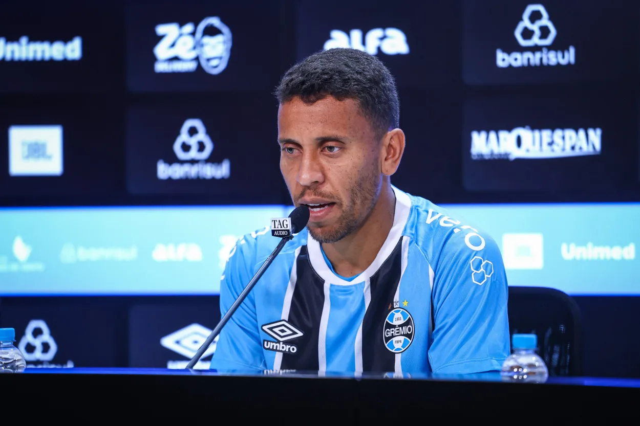 Ausente diante do Mirassol, Marcos Rocha já é visto como trunfo do Grêmio no Gre-Nal Marcos Rocha, em coletiva no Grêmio