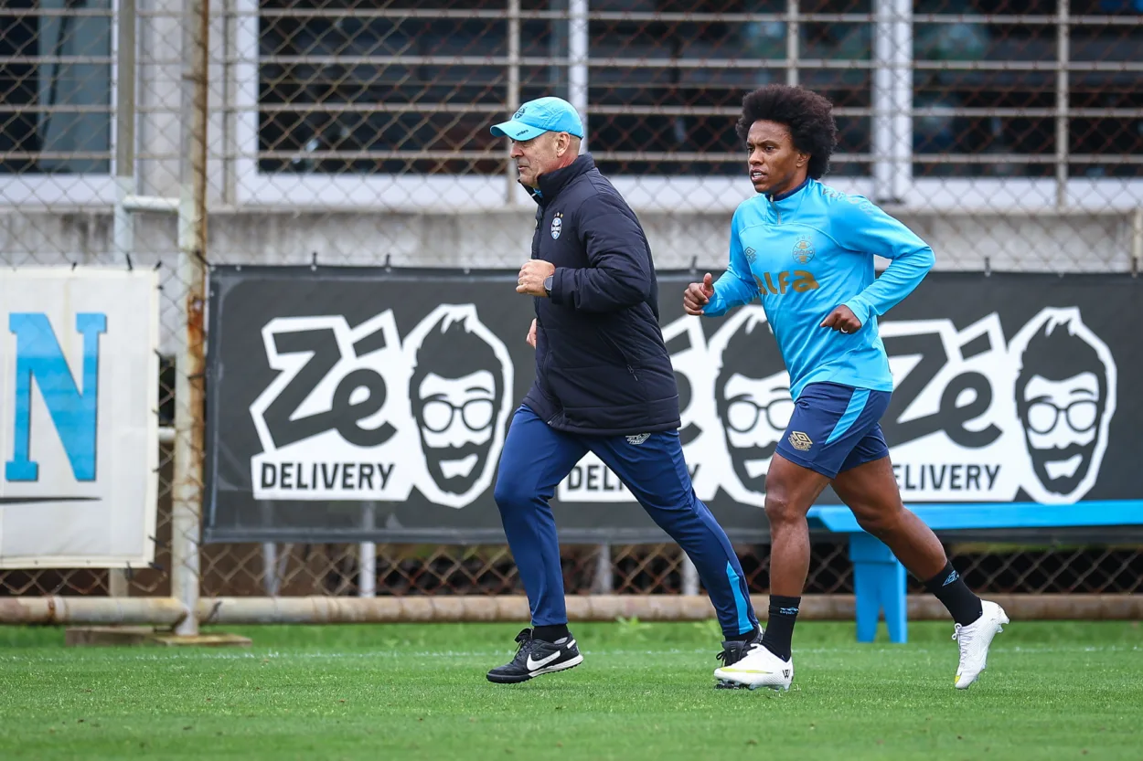 Como foi o primeiro dia de treinamento de Willian com a camisa do Grêmio Willian treina pelo Grêmio