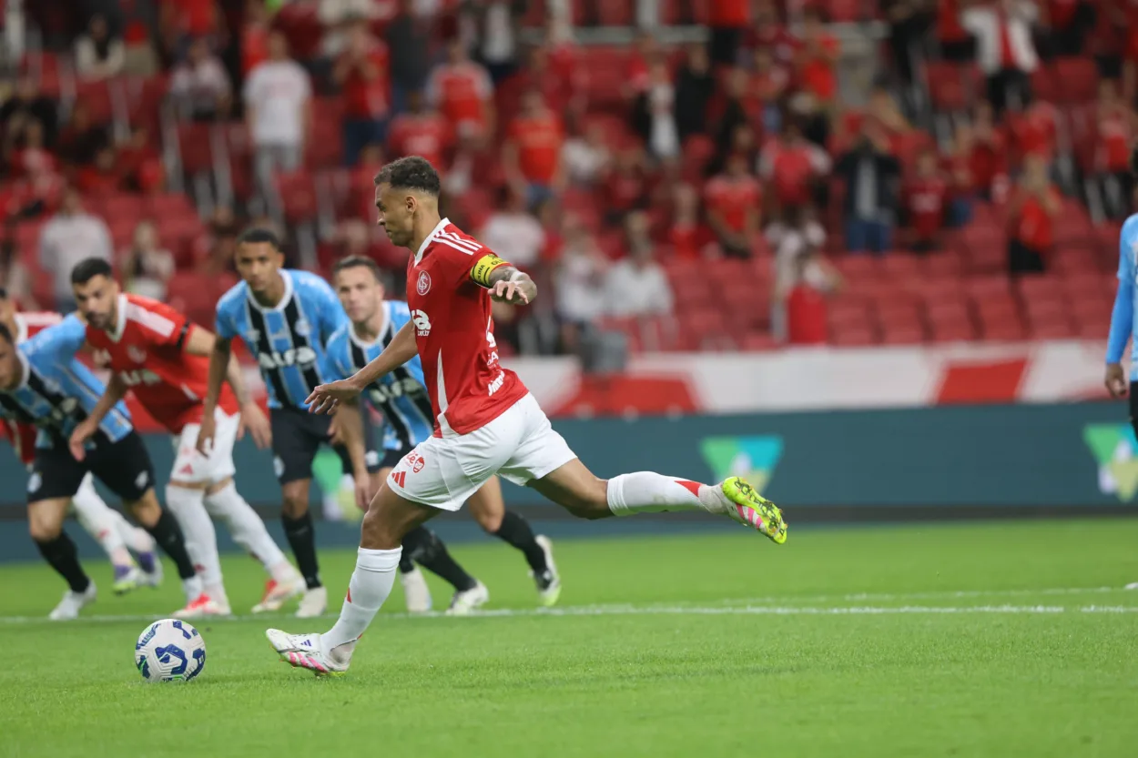 Inter batendo pênalti