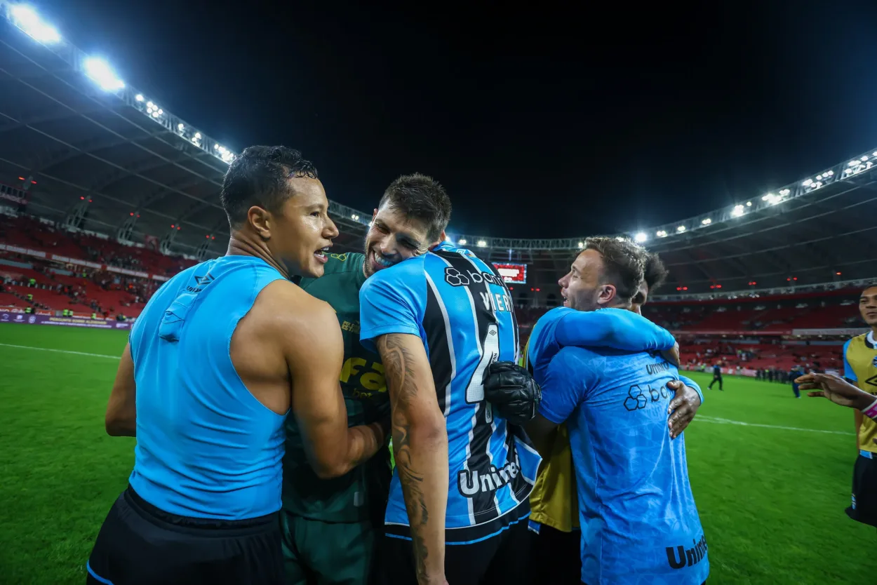 Bastante desfalcado, Grêmio muda o time para pegar o Botafogo; veja onde assistir e mais Grêmio em campo