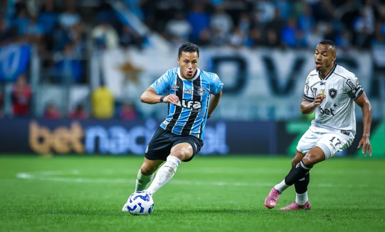 Alex Bagé chama a atenção para a postura de Marlon no jogo entre Grêmio e Botafogo Marlon pelo Grêmio
