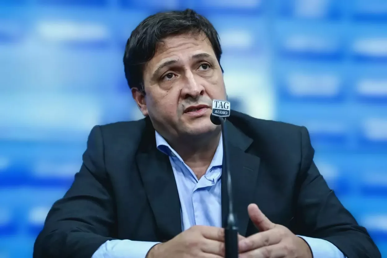Grêmio comunica mudança importante na direção já na reta final da gestão de Alberto Guerra Alberto Guerra, presidente do Grêmio 2023/2025