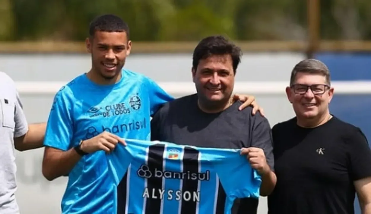 Alysson pelo Grêmio