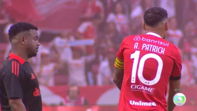 Alan Patrick provoca Volpi após gol, mas erra cobrança decisiva na derrota do Gre-Nal Alan Patrick pelo Inter