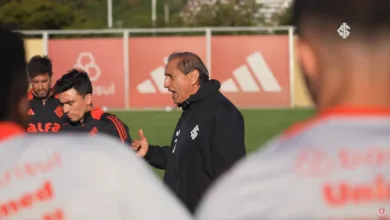 Ramón Díaz encara protesto de torcedoras do Inter e reforça desculpas por fala machista Ramón Díaz no Inter