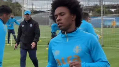 Willian treina no Grêmio