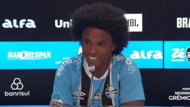 William revela ligação marcante e explica por que escolheu o Grêmio: "Grande projeto" Willian, apresentado como reforço do Grêmio