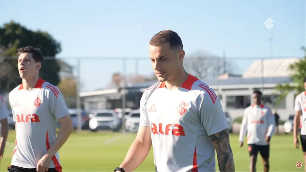 Bruno Gomes, volante e lateral do Inter