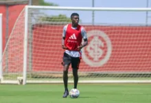 Vitão avança na recuperação no Inter em treino com a presença de Bolívar Vitão pelo Inter