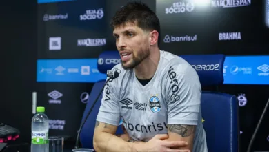 Últimas do Grêmio: atualização sobre Volpi, promessa de Odorico e disputa na lateral Grêmio ainda aguarda a volta de Tiago Volpi