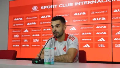 Bruno Henrique mostra desejo de renovar contrato com o Inter: "Adoro o clube" Bruno Henrique Inter