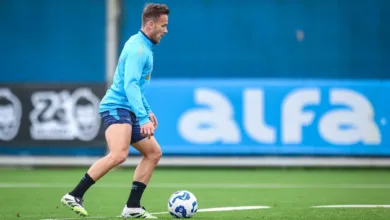 De volta ao time titular do Grêmio, Arthur se manifesta antes do jogo com o Juventude Grêmio passa a ter Arthur