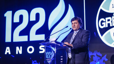 Alberto Guerra é presidente do Grêmio