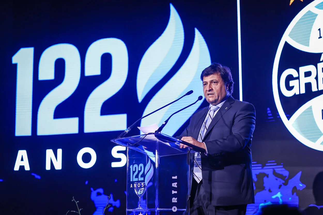 Alberto Guerra é presidente do Grêmio