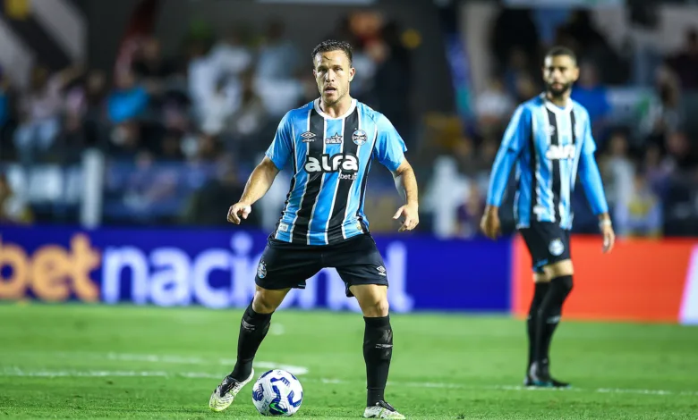 Arthur com Neymar