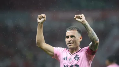 Inter explica a ausência de Alan Patrick em um jogo importante contra o Sport no Beira-Rio Alan Patrick pelo Inter