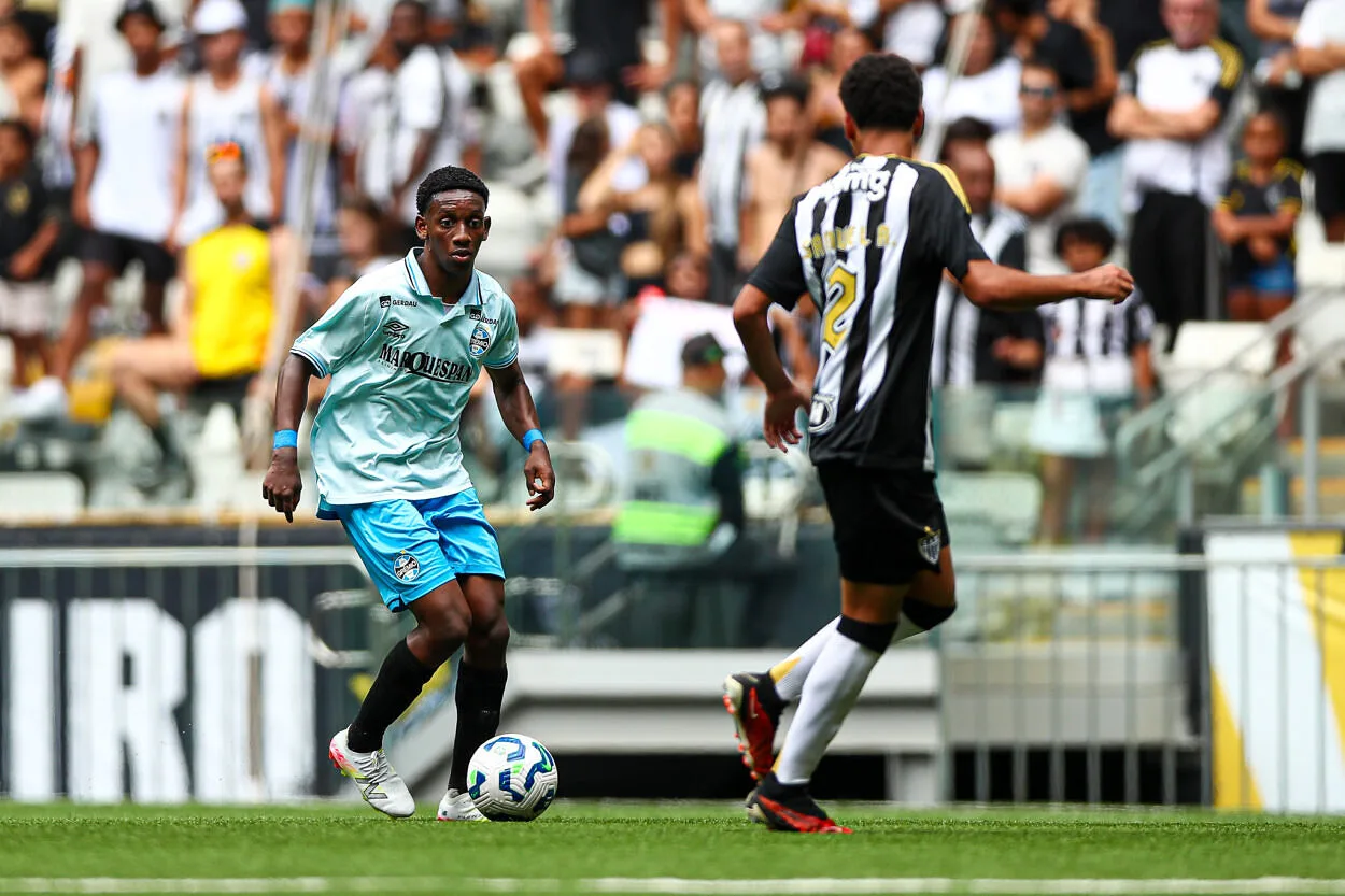CBF cometeu gafe no Brasileirão da base pois achou que o Grêmio seria campeão Atlético-MG campeão nas categorias de base