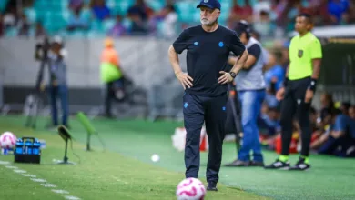 Leitura labial indica reclamação de Mano Menezes após Bahia x Grêmio: "Não tem necessidade" Grêmio hoje