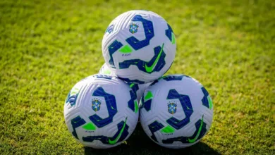 Inter sobe e Grêmio cai após 27ª rodada; veja nova posição dos gaúchos na tabela do Brasileirão Bola de futebol