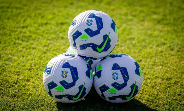 Bola de futebol