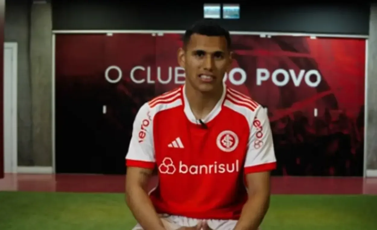 Braian Aguirre vira desfalque do Inter e tem retorno incerto no restante do Brasileirão Braian Aguirre pelo Inter