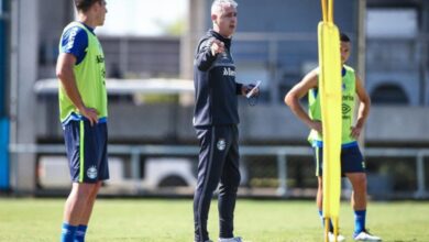 Ex-Grêmio, Tiago Nunes lidera LDU contra o Palmeiras e cutuca treinadores brasileiros Tiago Nunes pelo Grêmio