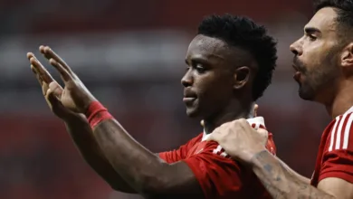 Inter negocia, porém Racing complica futuro de Carbonero com exigência milionária Carbonero (7), jogador do Internacional comemora gol marcado durante partida contra o Corinthians, válida pela 26ª rodada do Campeonato Brasileiro 2025. FOTO: Roberto Vinícius/Agafoto/Gazeta Press - Direitos reservados - Proibida a reprodução.