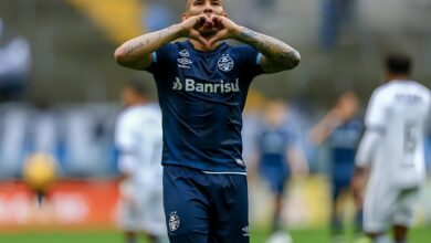 Ex-Grêmio, Jael dispara contra arbitragem e critica VAR após polêmica em derrota do Tricolor Jael ex-Grêmio