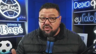 Bagé perde de vez a paciência com Olivera: "Não pode mais vestir a camisa do Grêmio" Alex Bagé fala do Grêmio