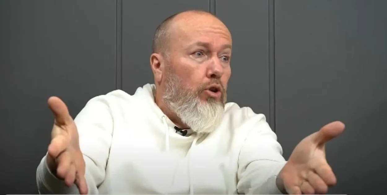 Baldasso perde a paciência com Bernabei no Inter: "Protagonista da ruindade" Baldasso bravo ao vivo