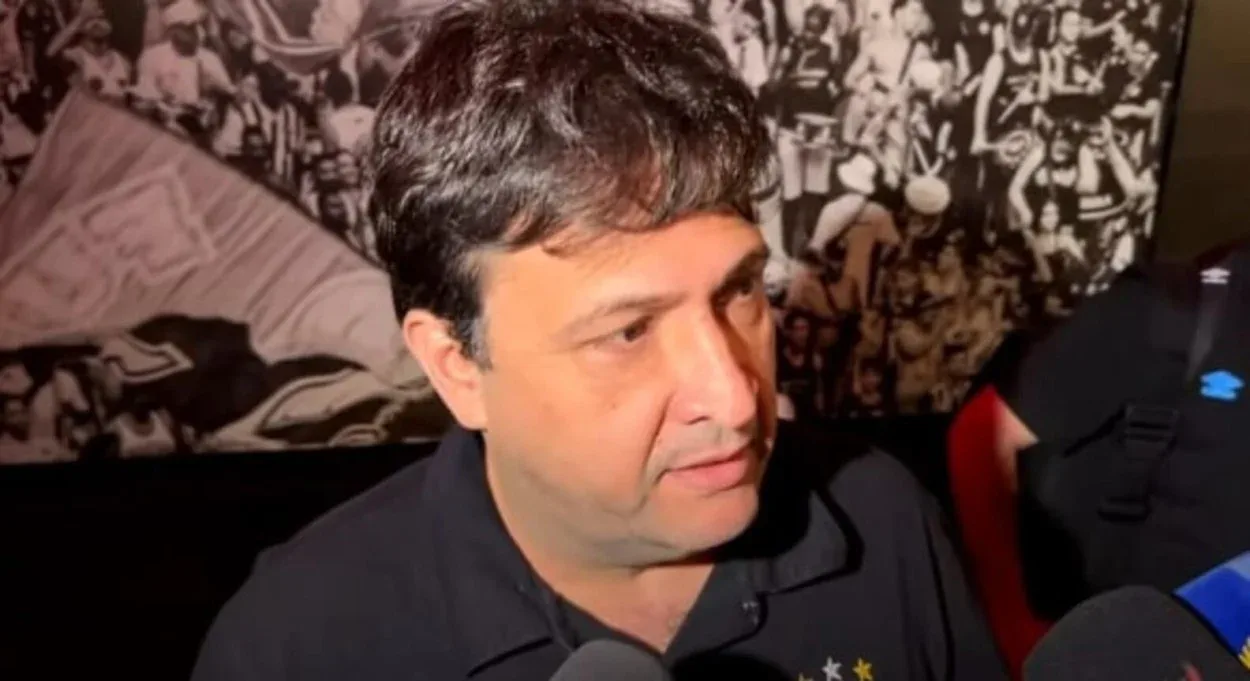 Guerra cita dois fatores contra o Grêmio, mas ainda crê em Libertadores: "Já vi de tudo" Alberto Guerra comanda o Grêmio