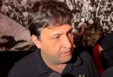 Guerra cita dois fatores contra o Grêmio, mas ainda crê em Libertadores: "Já vi de tudo" Alberto Guerra comanda o Grêmio