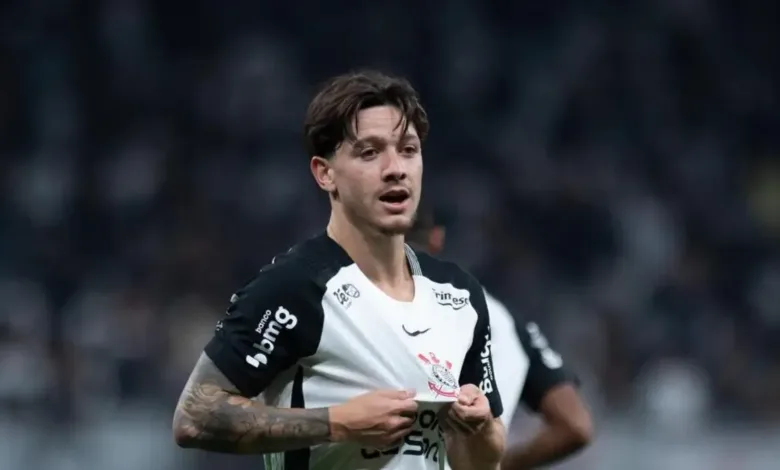 Corinthians tem retorno de Rodrigo Garro para o clássico; Ramalho e Carrillo seguem em transição