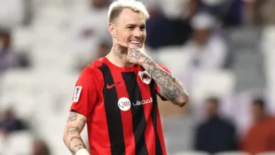 Após explicar negociação frustrada com o Grêmio, Róger Guedes faz mais um gol no Catar Róger Guedes pelo Grêmio