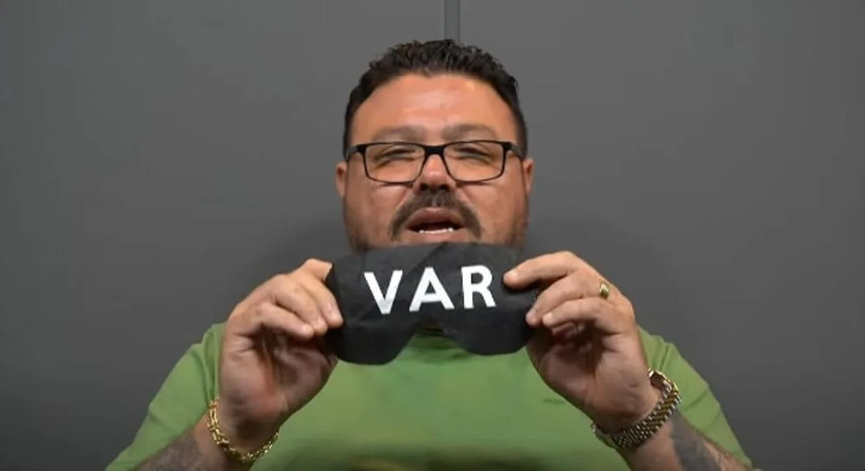 Alex Bagé protesta no Grêmio
