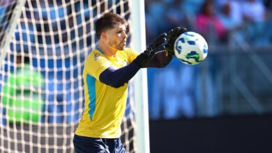 Tiago Volpi pelo Grêmio
