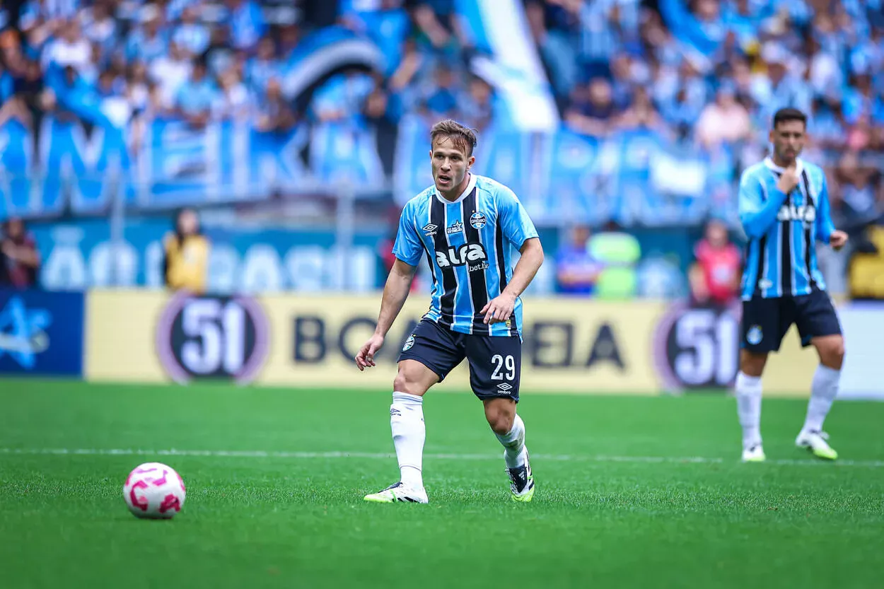 Arthur pelo Grêmio