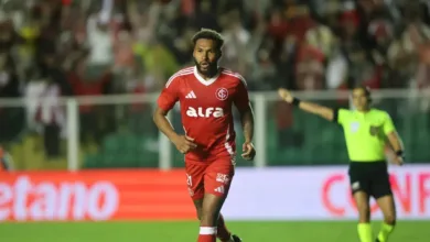 Wesley volta a falar do Inter e torce por rápida recuperação do time: "Sempre acompanho" Wesley pelo Inter