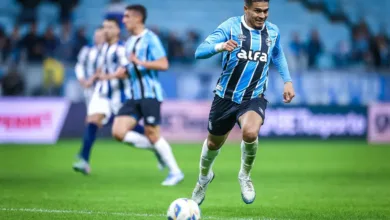 A estratégia definida pelo Grêmio para reverter o quanto antes o transfer ban da Fifa Arezo com a camisa do Grêmio