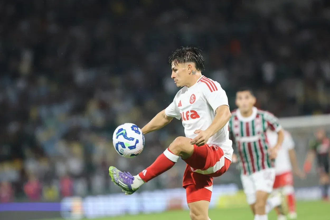 Guerrinha admite má fase e diz ter a solução para Bernabei no time do Inter Bernabei em fase delicada no Inter