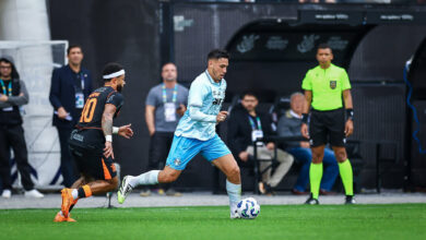 O lance que revoltou o Grêmio durante a derrota fora de casa para o Corinthians Grêmio perdeu fora