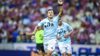 Garantido no Grêmio em 2026, Marlon celebra primeiro gol e pensa no próximo jogo Marlon joga no Grêmio