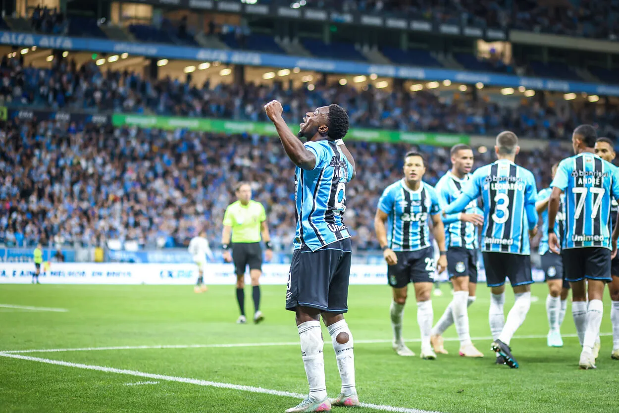 Como poderá ser o uniforme do Grêmio em 2026 com nova fornecedora; veja imagem Grêmio mudará uniforme