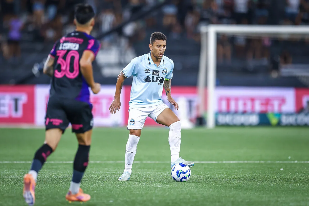 Antes de rever o Palmeiras, Marcos Rocha faz análise sincera da fase do Grêmio: "Reconhecemos" Marcos Rocha avalia Grêmio