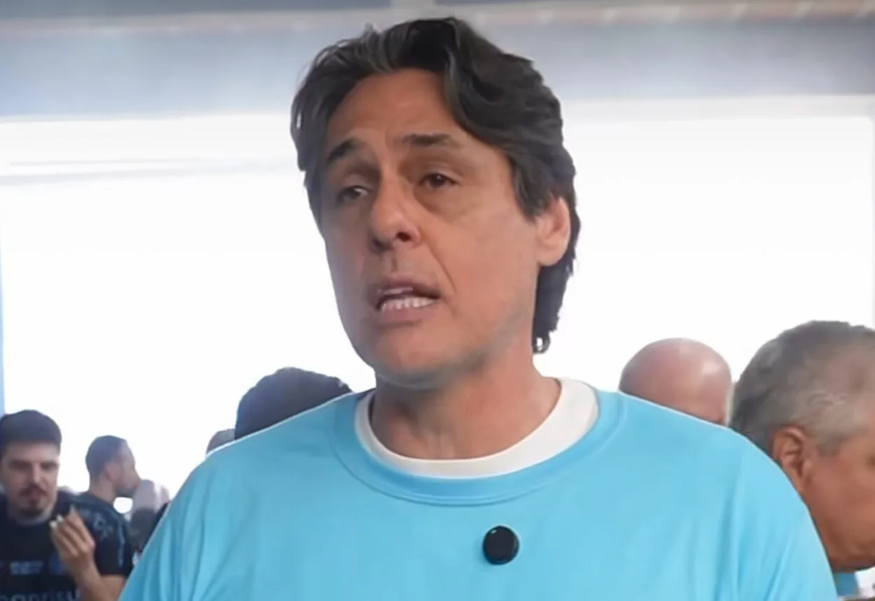 Em vídeo, Danrlei mostra otimismo e explica decisão de entrar na política do Grêmio Danrlei fala do Grêmio